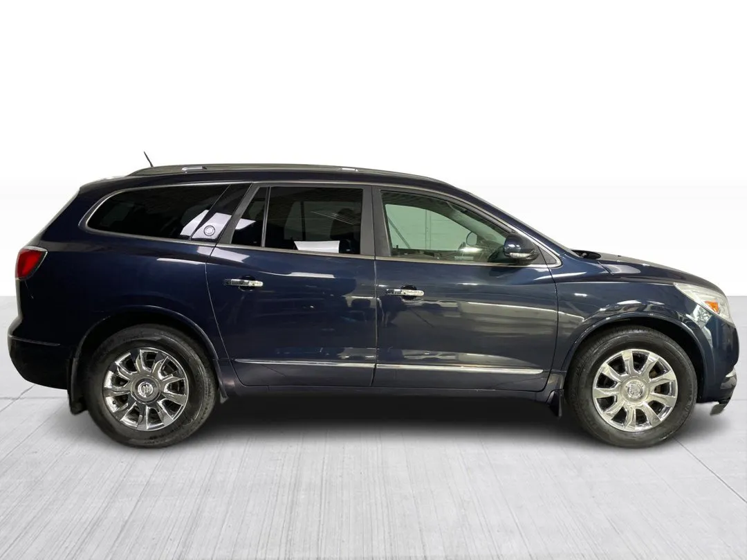 2016 Buick Enclave — photo 2