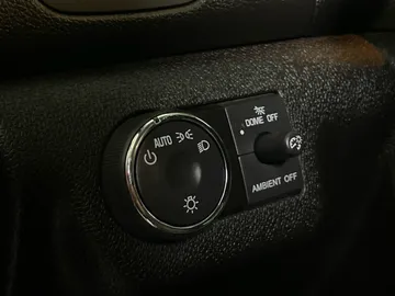 2016 Buick Enclave - image 18