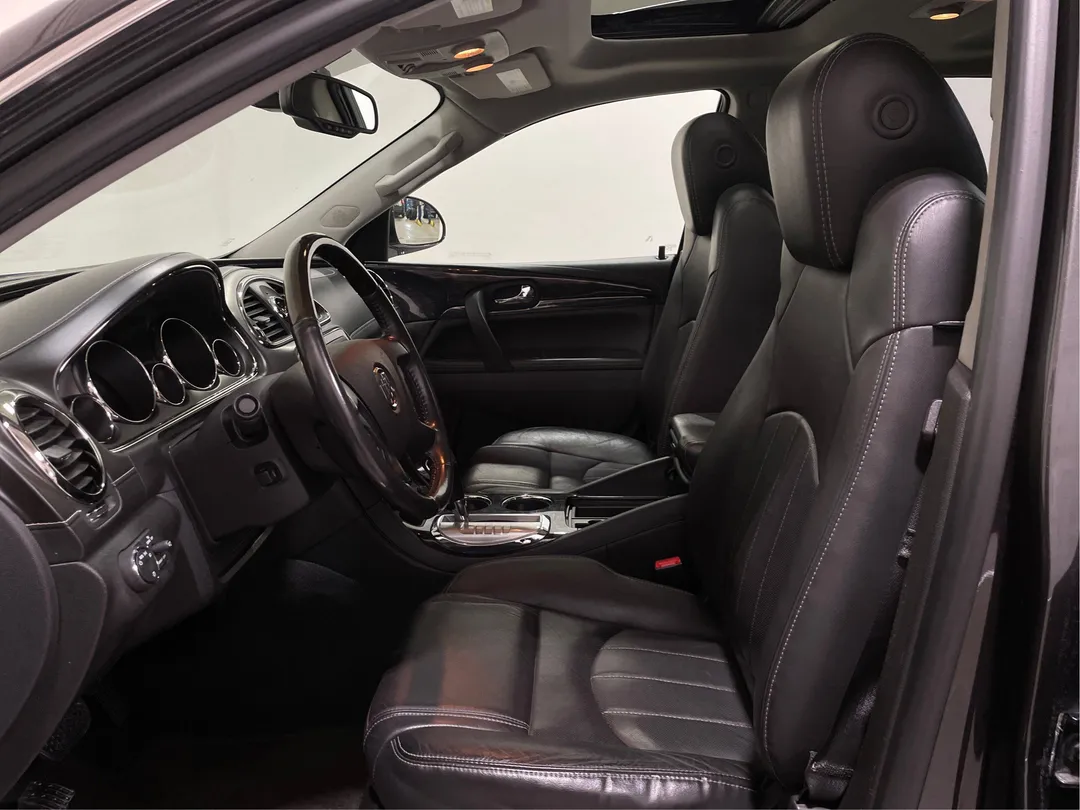 2017 Buick Enclave — photo 3