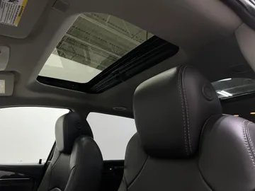 2017 Buick Enclave - image 6