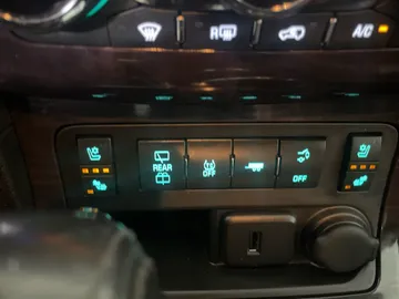 2017 Buick Enclave - image 29