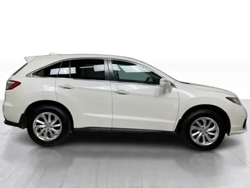 2018 Acura RDX - image 2
