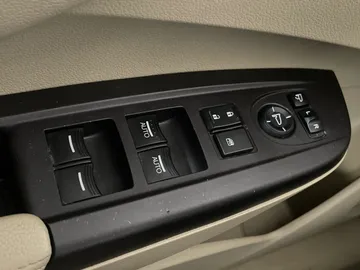2018 Acura RDX - image 25