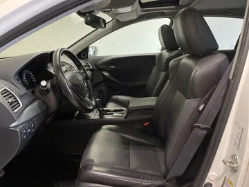 2018 Acura RDX - image 3
