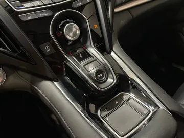 2020 Acura RDX - image 29