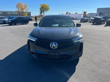 2024 Acura RDX - image 2