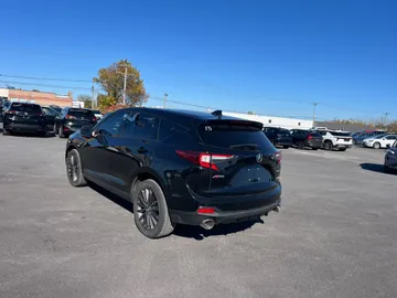 2024 Acura RDX - image 7