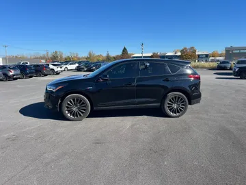 2024 Acura RDX - image 4