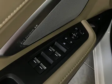 2021 Acura RDX - image 28