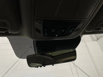 2020 Acura RDX - image 17