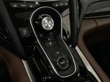 2020 Acura RDX - image 32