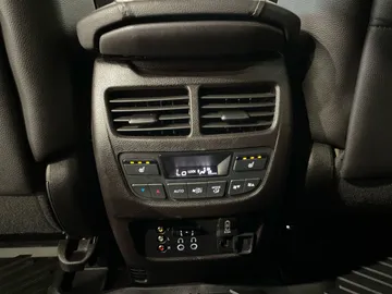 2020 Acura MDX - image 35