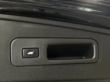 2020 Acura MDX - image 37