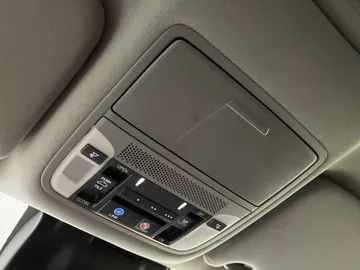 2020 Acura MDX - image 18