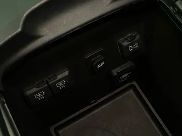 2020 Acura MDX - image 30
