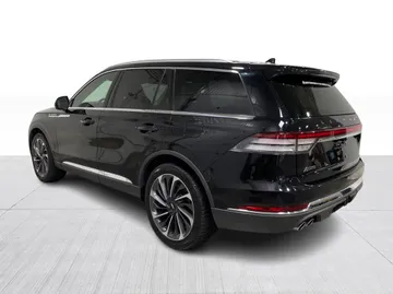 2020 Lincoln Aviator - image 12