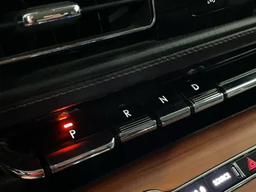 2020 Lincoln Aviator - image 31