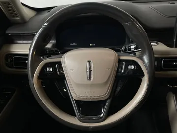 2022 Lincoln Aviator - image 19