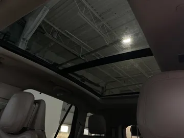 2022 Lincoln Aviator - image 6