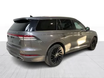 2022 Lincoln Aviator - image 15