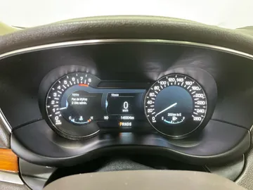 2017 Lincoln MKC - image 14