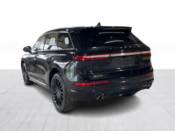 2022 Lincoln Corsair - image 12