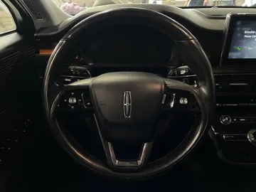 2022 Lincoln Corsair - image 18