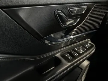 2022 Lincoln Corsair - image 19