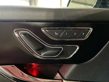 2021 Lincoln Corsair - image 18