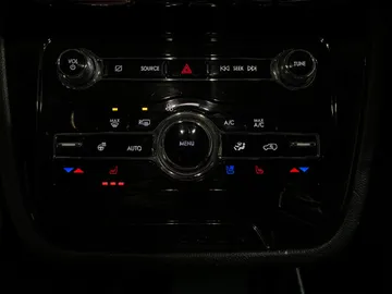 2021 Lincoln Corsair - image 23