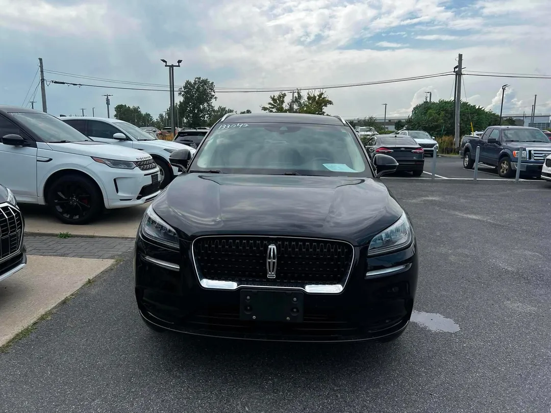 2022 Lincoln Corsair — photo 2