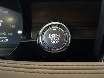 2022 Lincoln Corsair - image 24