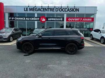2022 Lincoln Corsair - image 4