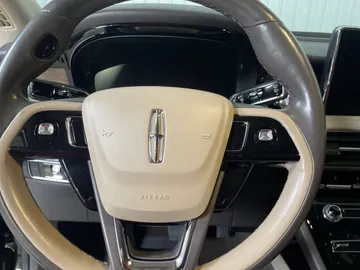 2022 Lincoln Corsair - image 16