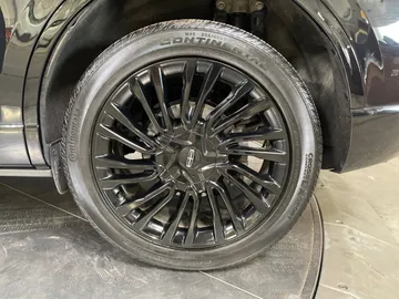 2022 Lincoln Corsair - image 6