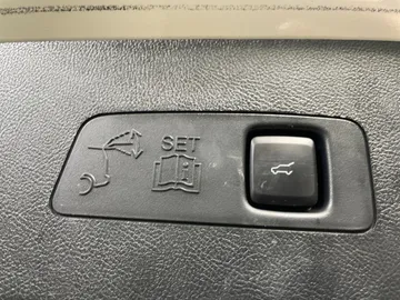 2022 Lincoln Corsair - image 22
