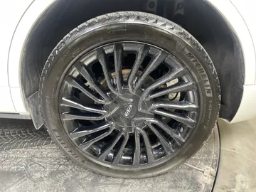 2022 Lincoln Corsair - image 20