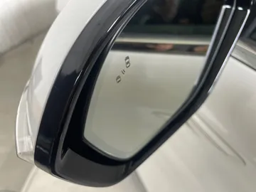 2022 Lincoln Corsair - image 21