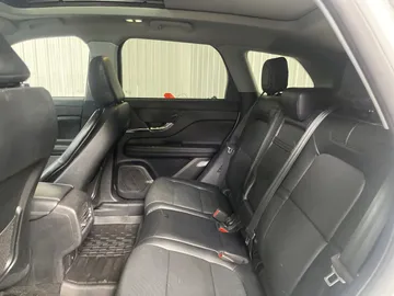2022 Lincoln Corsair - image 11