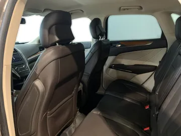 2018 Lincoln MKC - image 11