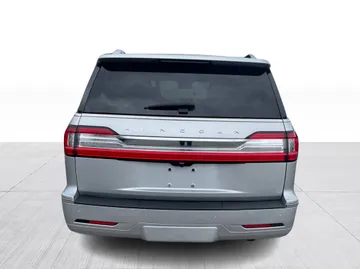 2018 Lincoln Navigator - image 12