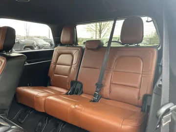 2018 Lincoln Navigator - image 29