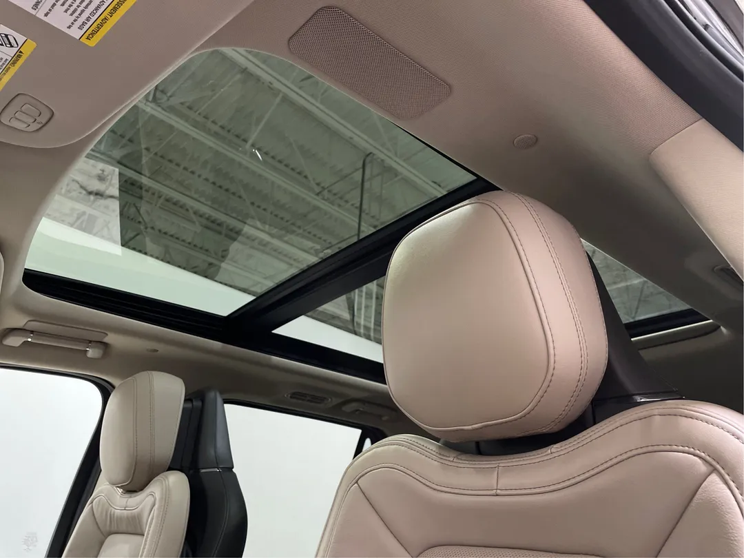 2022 Lincoln Navigator L — photo 5