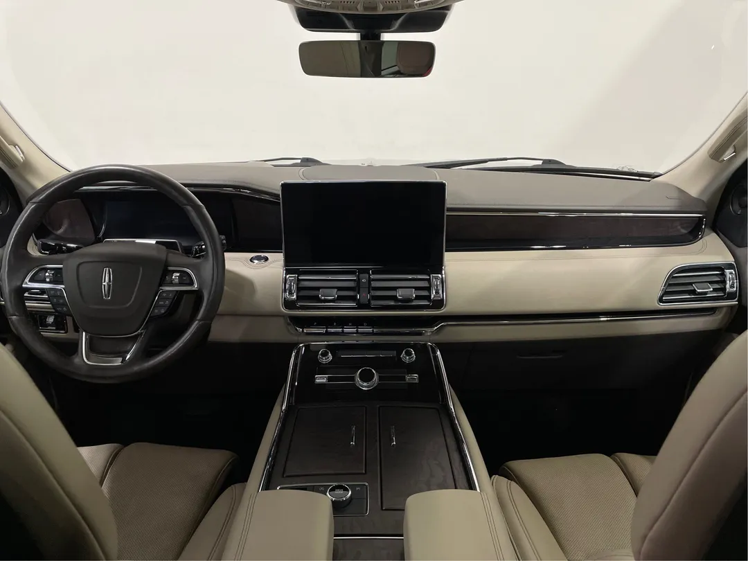 2022 Lincoln Navigator L — photo 4