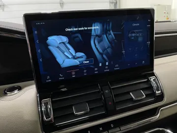 2022 Lincoln Navigator L - image 36