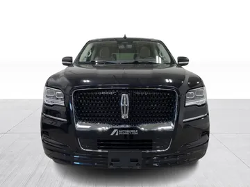 2022 Lincoln Navigator L - image 9