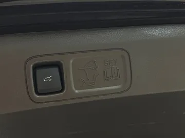2022 Lincoln Navigator L - image 37