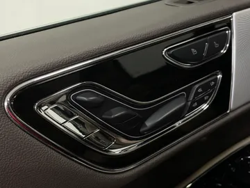 2022 Lincoln Navigator L - image 20