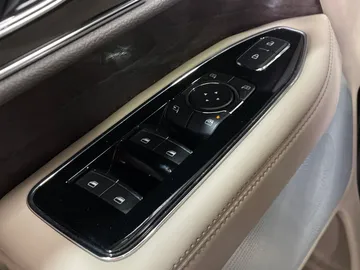 2022 Lincoln Navigator L - image 26