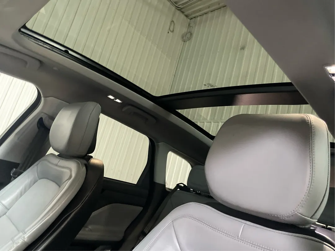 2022 Lincoln Corsair — photo 5